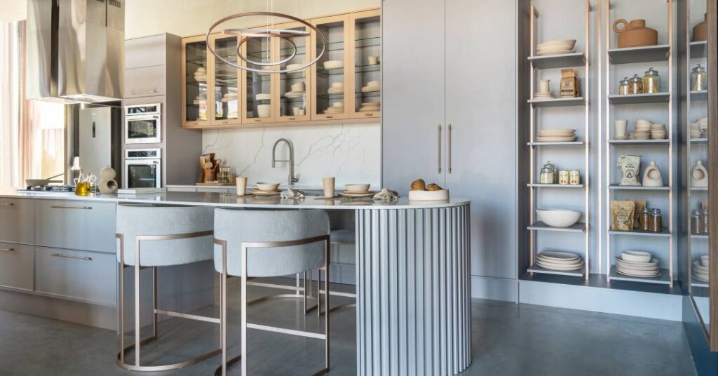 Shelving in the kitchen: 7 ideas for integrating into your home.