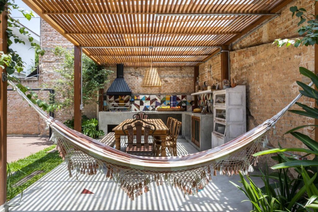 Renovated 1950s Home with Character and History | Open House Featuring Fernanda Dabbur
